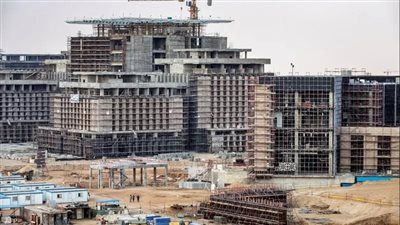 خفض أسعار الفائدة يُعيد تشكيل المشهد العقاري في مصر.. قرارات «المركزي» تُشعل التنافس بين الشركات - الخليج الان