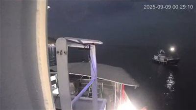 «النيران اشتعلت في السفينة».. هل استهدفت إسرائيل أسطول الصمود في تونس؟ - الخليج الان