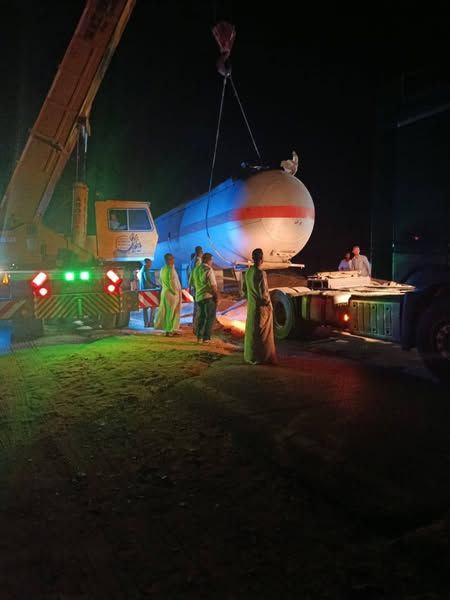 محافظ الأقصر يوجه بسرعة إنقاذ تانك بوتاجاز بعد انقـ ـلاب تريلا بطريق الرزيقات – الوادي الجديد - الخليج الان