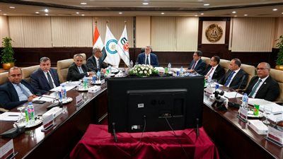 البترول: دعم صناعة البتروكيماويات باعتبارها ركيزة أساسية لتعظيم القيمة المضافة - الخليج الان