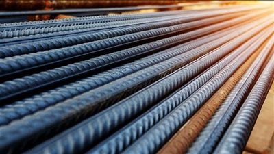 الغرفة التجارية تكشف أسباب ارتفاع أسعار الحديد في مصر عن السعر العالمي - الخليج الان