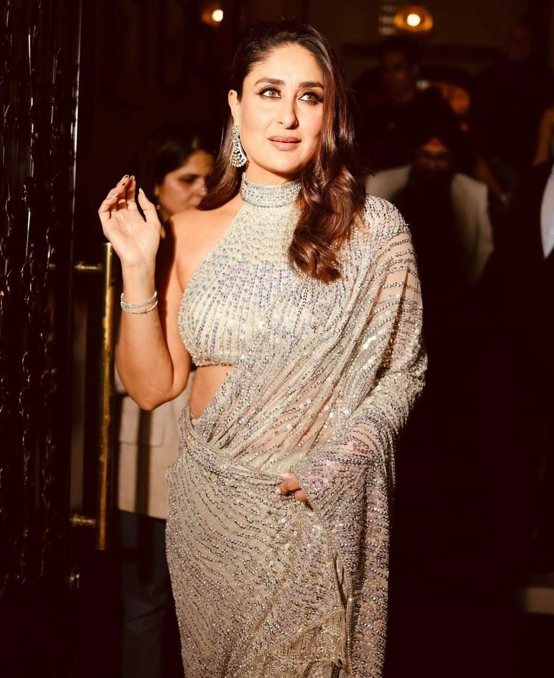 وفاة الممثلة الهندية كارينا كابور.. حقيقة أم شائعة ؟ - الخليج الان