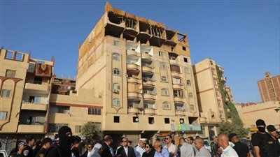 إزالة ٣ مخالفات بناء أدوار بدون ترخيص بمدينة الأمل بحي شرق مدينة نصر..وإحالة المخالفين للنيابة العسكرية - الخليج الان