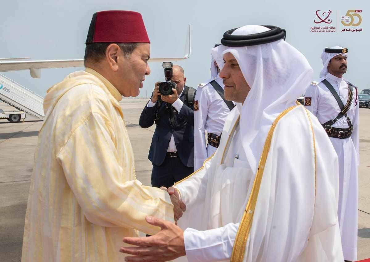 على رأسهم الرئيس السيسي.. لقطات من وصول القادة العرب للمشاركة في قمة الدوحة الاستثنائية - الخليج الان