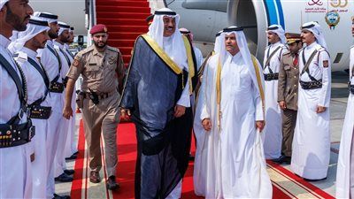 ولي عهد دولة الكويت الشقيقة يصل الدوحة للمشاركة في القمة العربية الإسلامية الطارئة - الخليج الان