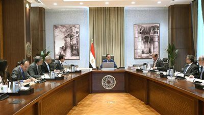 رئيس الوزراء يُتابع الجهود المبذولة لطرح الفرص الاستثمارية المتاحة في قطاع الصحة - الخليج الان