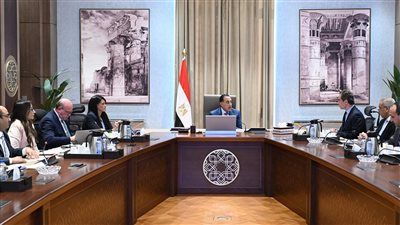 رئيس الوزراء يتابع مستجدات جهود فض التشابكات المالية بين جهات الدولة وبنك الاستثمار القومي - الخليج الان