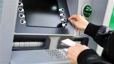 ماذا تفعل إذا ابتلعت ماكينة الـATM بطاقة الفيزا؟ أسباب وخطوات استرجاعها. - الخليج الان