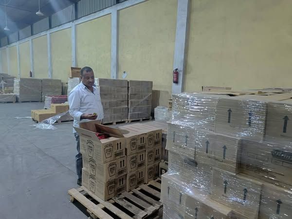 تموين الأقصر: ضبط ربع طن لانشون بقرى وبرجر وسجق.. وضبط طن كلور ومنظفات مجهولة المصدر - الخليج الان