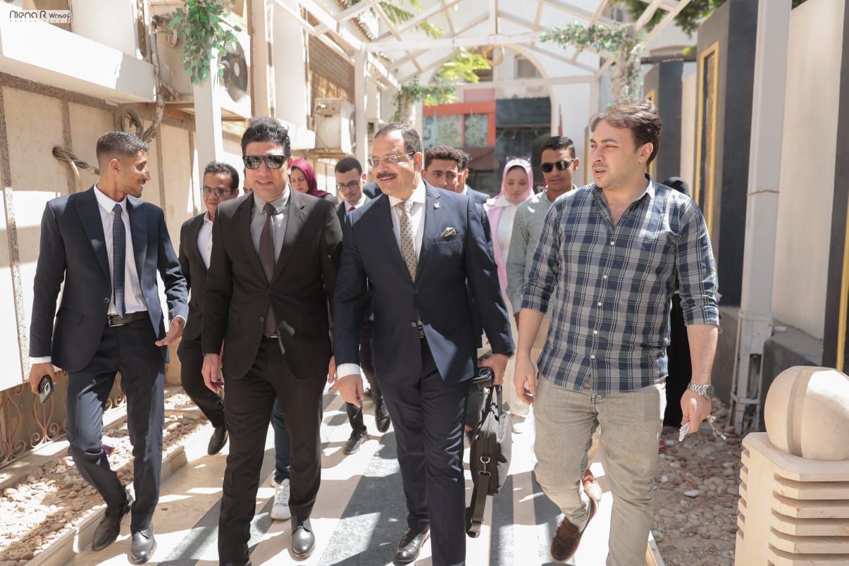 برعاية نائب محافظ سوهاج.. مؤتمر "Sohag Ai" الثاني يناقش حروب الجيل الخامس وتطبيقات الذكاء الاصطناعي في التعليم وريادة الأعمال - الخليج الان