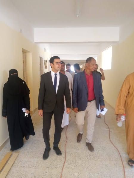نائب محافظ مطروح يتفقد أعمال صيانة المدارس بمدينة مرسى مطروح - الخليج الان