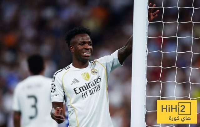 صورة.. رد فعل فينيسيوس بعد تسجيل مبابي الهدف الثاني ضد مارسيليا