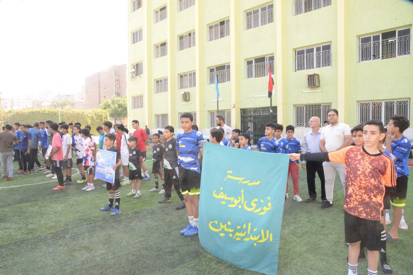 محافظ أسيوط يشهد نهائي دوري الإدارات التعليمية ويتوج الفائزين بكأس الأنشطة الصيفية 2025 - الخليج الان