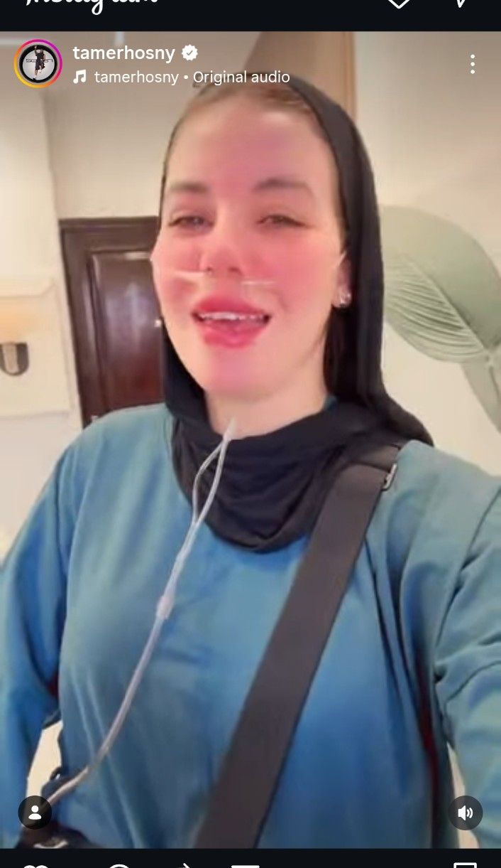 تامر حسني يدعم فتاة مصابة بالسرطان: خلتيني أبكي ربنا يفرح قلبك وأنا جمبك يابطلة - الخليج الان