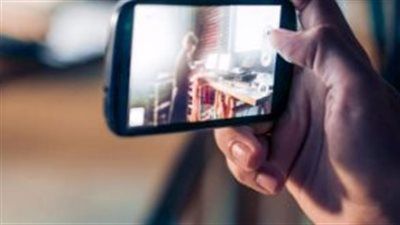 السجن المشدد 3 سنوات لعامل ابتز فتاة بصور خادشة عبر واتساب في قنا - الخليج الان