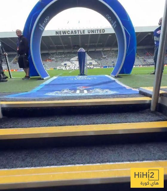 صور.. ملعب نيوكاسل في أتم الجاهزية للقاء برشلونة