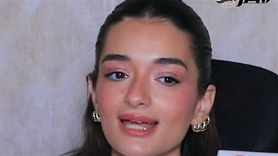 ملك أحمد زاهر: اتضربت بجد في مسلسل أزمة ثقة وجالي مزق.. ولو اتعرض عليا تاني مش هعترض - الخليج الان