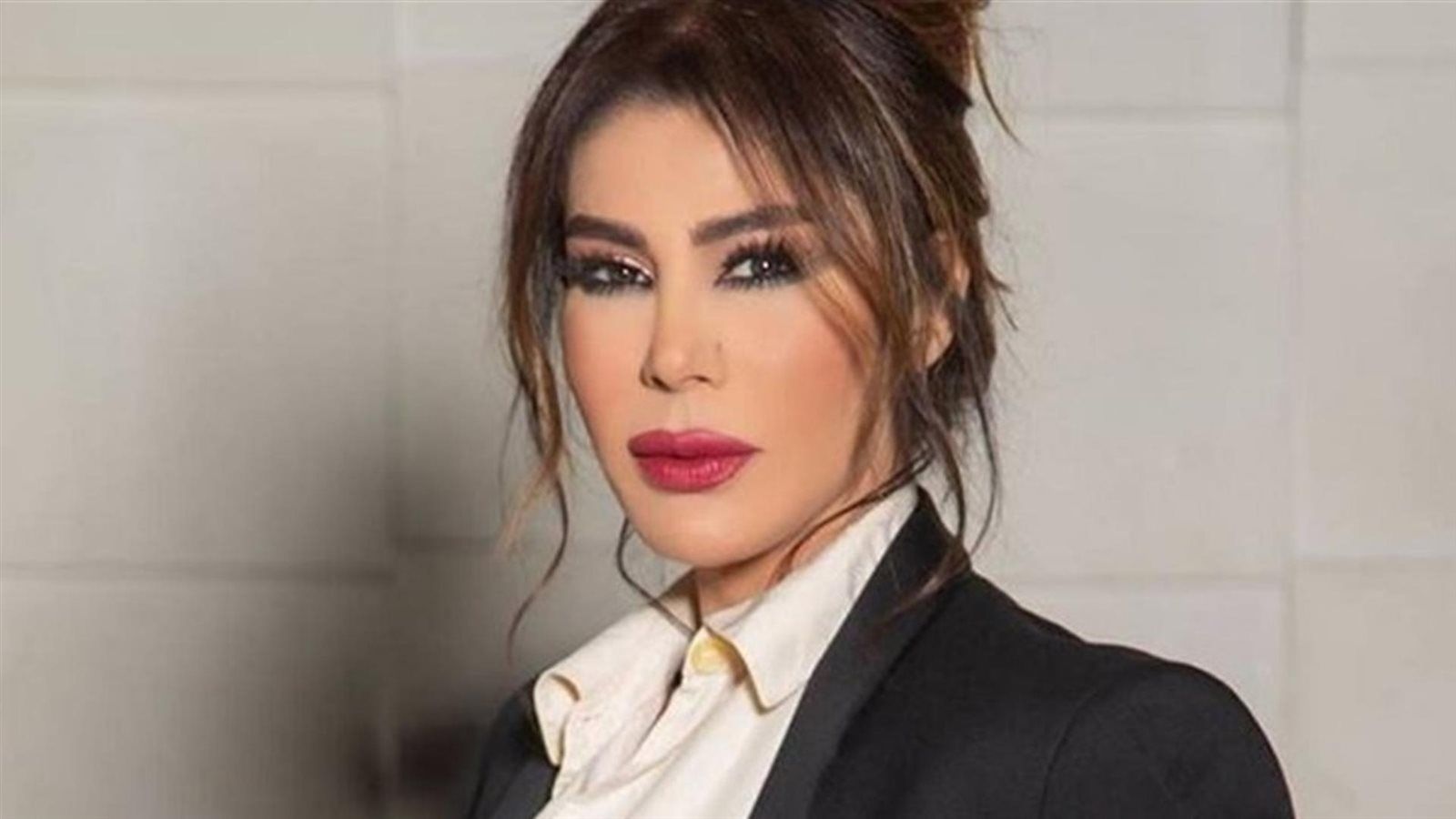 اليسا وأيمن بهجت قمر ينعيان يمنى شري بكلمات مؤثرة - الخليج الان