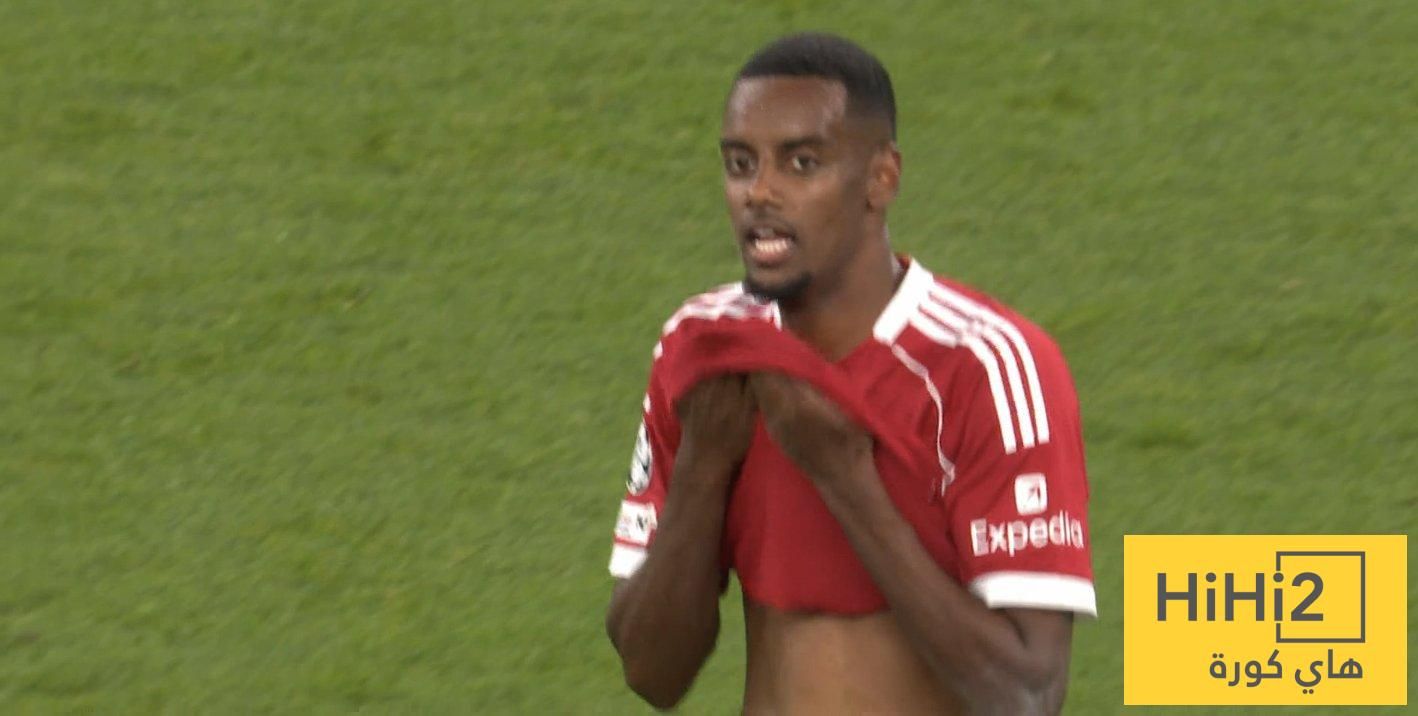 آرني سلوت يشيد بإيزاك بعد المشاركة أمام أتلتيكو مدريد