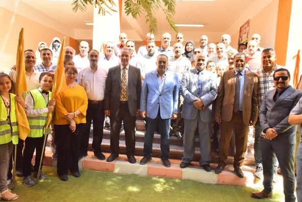 محافظ أسيوط يفتتح مدرسة "نوال يؤانس بمنفلوط بـ11.7 مليون جنيه ويهدي درع المحافظة لوزير التعليم - الخليج الان