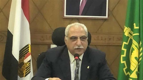 مدير تعليم القليوبية يجتمع بمديري الإدارات لمناقشة الاستعدادات لانطلاق العام الدراسي الجديد