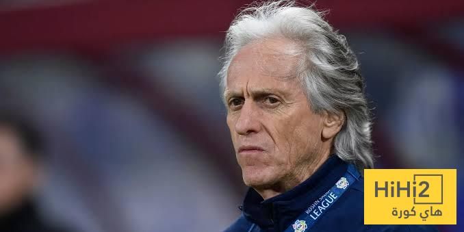 خيسوس أمام بعض الأخطاء.. والحل بيده!