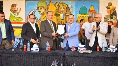 محافظ أسيوط يشهد مبادرة "إيد واحدة" لتعزيز تكامل التعليم العام والخاص بمدرسة هدى شعراوي الإعدادية بنات - الخليج الان