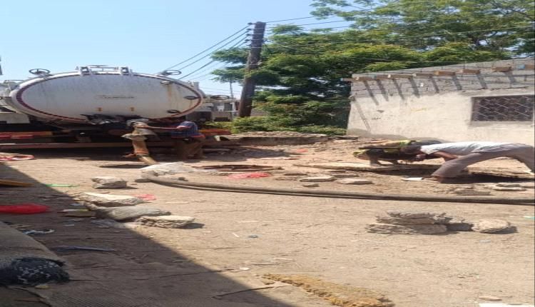 خورمكسر تواصل جهودها لمعالجة طفح المجاري عبر حملة شاملة لتصفية شبكات الصرف