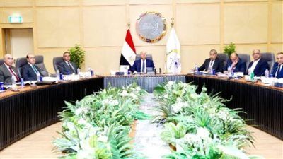 وزير النقل: تنفيذ مشروعات طرق ونقل بـ 11.5 مليار جنيه.. واستراتيجية للتوسع المستدام - الخليج الان