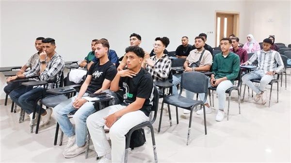 رئيس جامعة أسيوط الجديدة للحاصلين على منحة دراسية بالصين: أنتم سفراء الجامعة وواجهتها