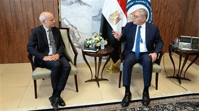 وزير البترول يبحث مع توتال إنرجيز الفرنسية الإستفادة بفرص الإستثمار وتعزيز التعاون في شرق المتوسط - الخليج الان