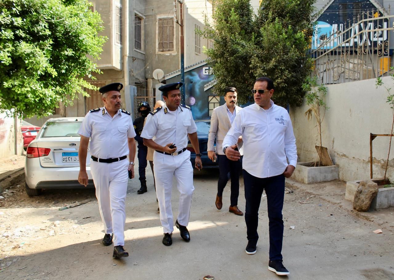 بعد شكاوى المواطنين.. مدير أمن الفيوم يقود حملة مكبرة على السيارات المخالفة بالشوارع الجانبية - الخليج الان