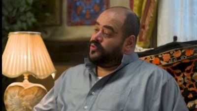 كل حاجة فيه غلط.. محمد ممدوح يروج لـ فيلم السادة الأفاضل قبل عرضه - الخليج الان