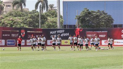 الأهلي يختتم تدريباته الجماعية اليوم استعدادااً لمواجهة حرس الحدود فى بطولة الدوري - الخليج الان