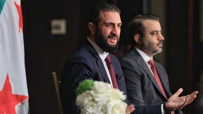 الشرع: لا نريد الدخول بمعركة مع إسرائيل.. وأقول للعالم ارفعوا العقوبات وانتظروا النتائج - الخليج الان