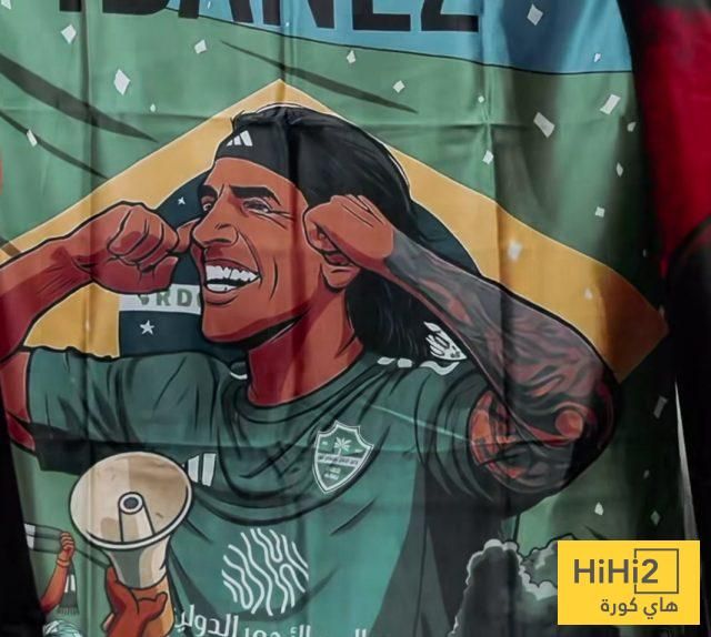 صور : الأهلي يتسلح بجماهيره قبل النهائي القاري