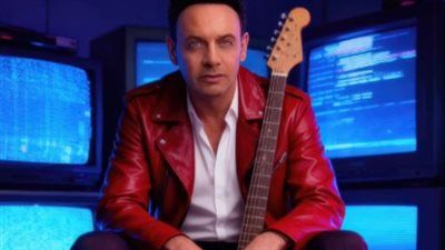 بالتزامن مع عيد ميلاده.. مصطفى قمر يعلن موعد طرح أول 3 أغاني من ألبوم قمر 25 - الخليج الان