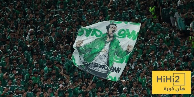 صور : الأهلي يتسلح بجماهيره قبل النهائي القاري