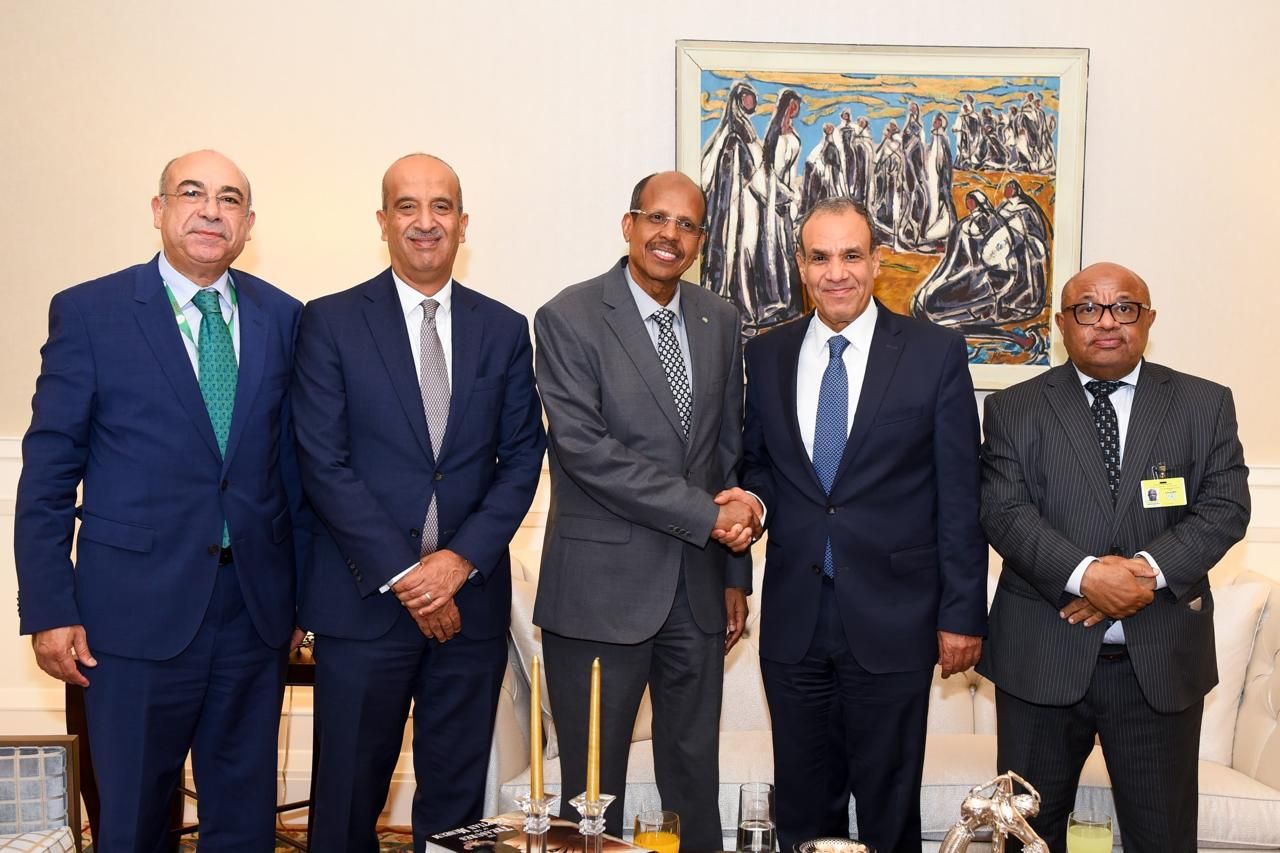 وزير الخارجية: نؤكد على دعمنا للصومال في جهوده لتحقيق الاستقرار ومكافحة الارهاب والحفاظ على وحدة أراضيه - الخليج الان