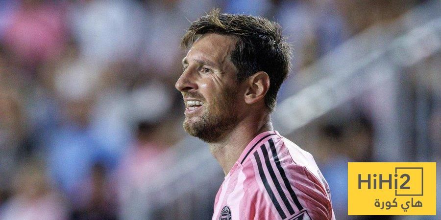 ميسي يهنئ ديمبيلي على الفوز بالكرة الذهبية