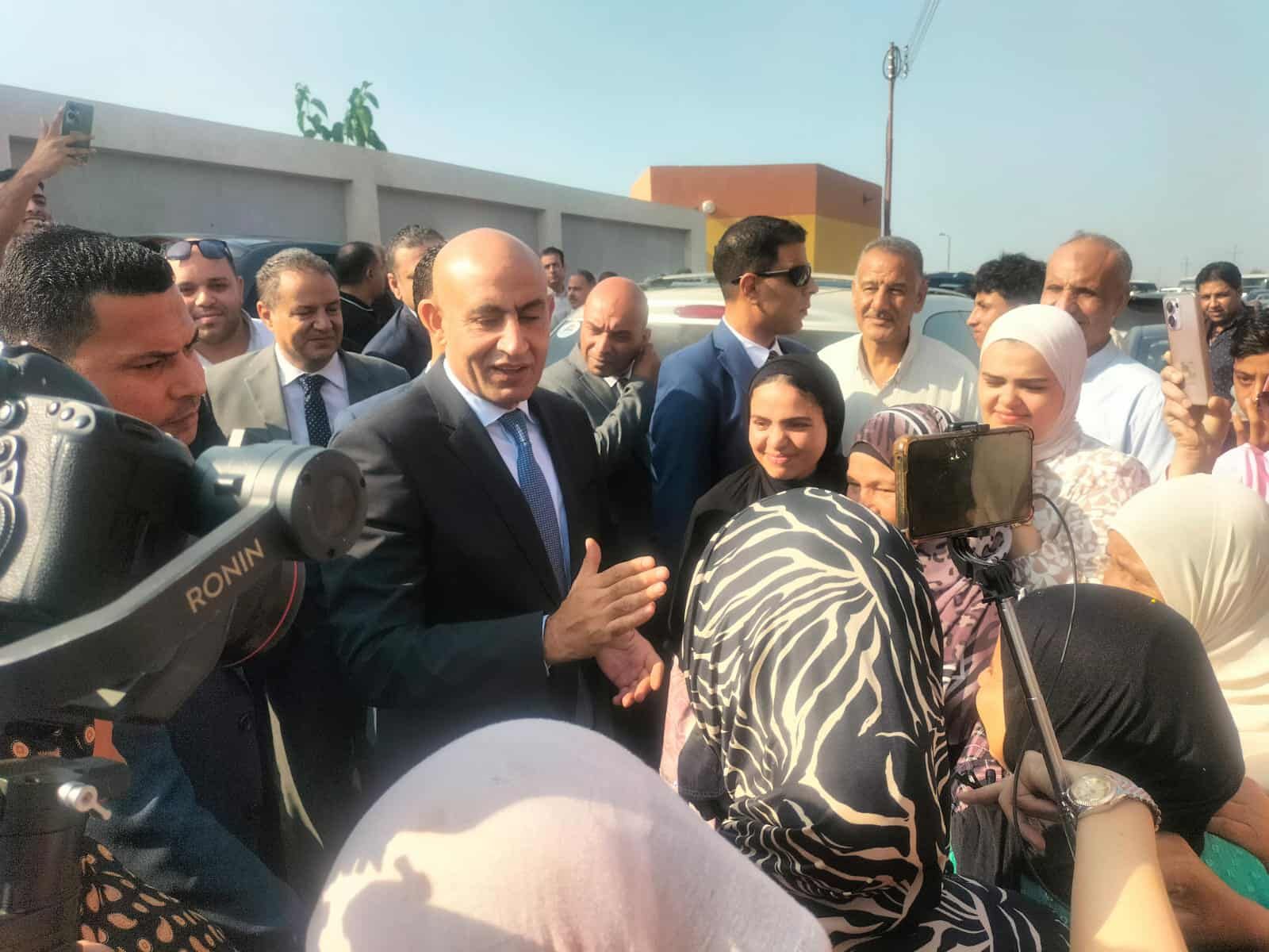 وزير التربية والتعليم يفتتح مدرسة فوزى السيد الدهشوري للتعليم الأساسي بالشرقية - الخليج الان