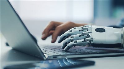 خبير أمن معلومات لتحيا مصر: استخدامك الخاطئ للذكاء الاصطناعي ممكن يحبسك - الخليج الان