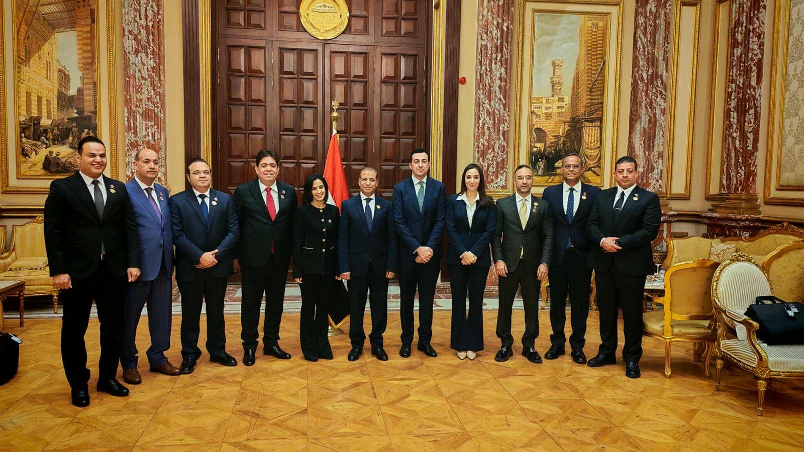 نواب التنسيقية الجُدد في «شيوخ 2025» يتسلمون كارنيهات العضوية..بمشاركة نجاتى وعزمى وعلاء مصطفى - الخليج الان