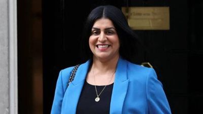 المرأة الحديدية.. شبانة محمود تقود وزارة الداخلية في حرب الهجرة ببريطانيا - الخليج الان
