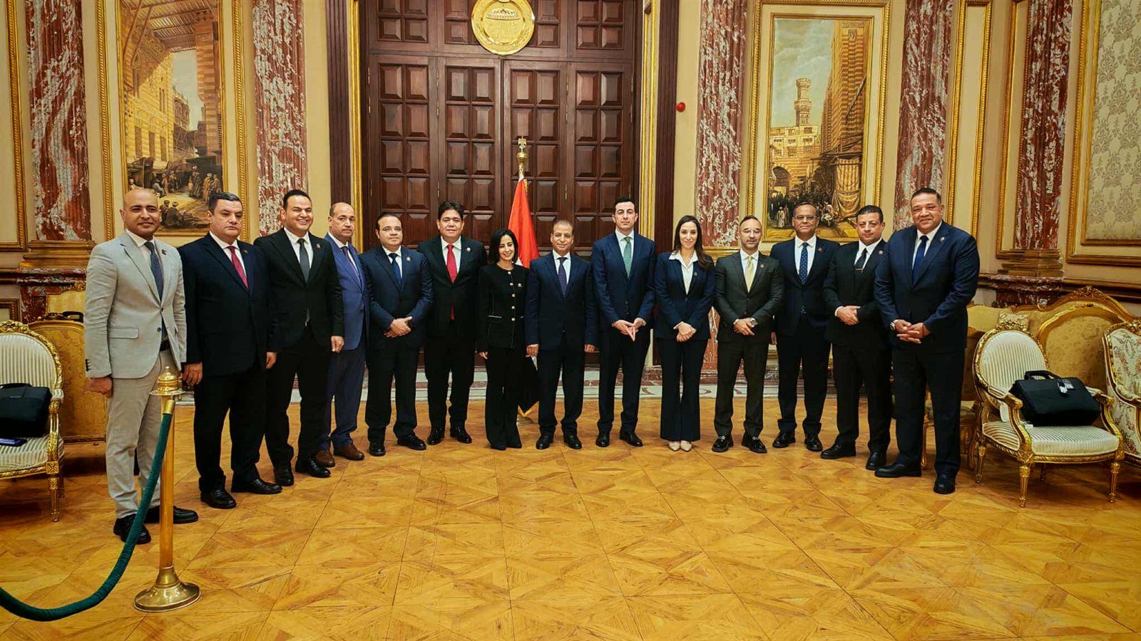 نواب التنسيقية الجُدد في «شيوخ 2025» يتسلمون كارنيهات العضوية..بمشاركة نجاتى وعزمى وعلاء مصطفى - الخليج الان