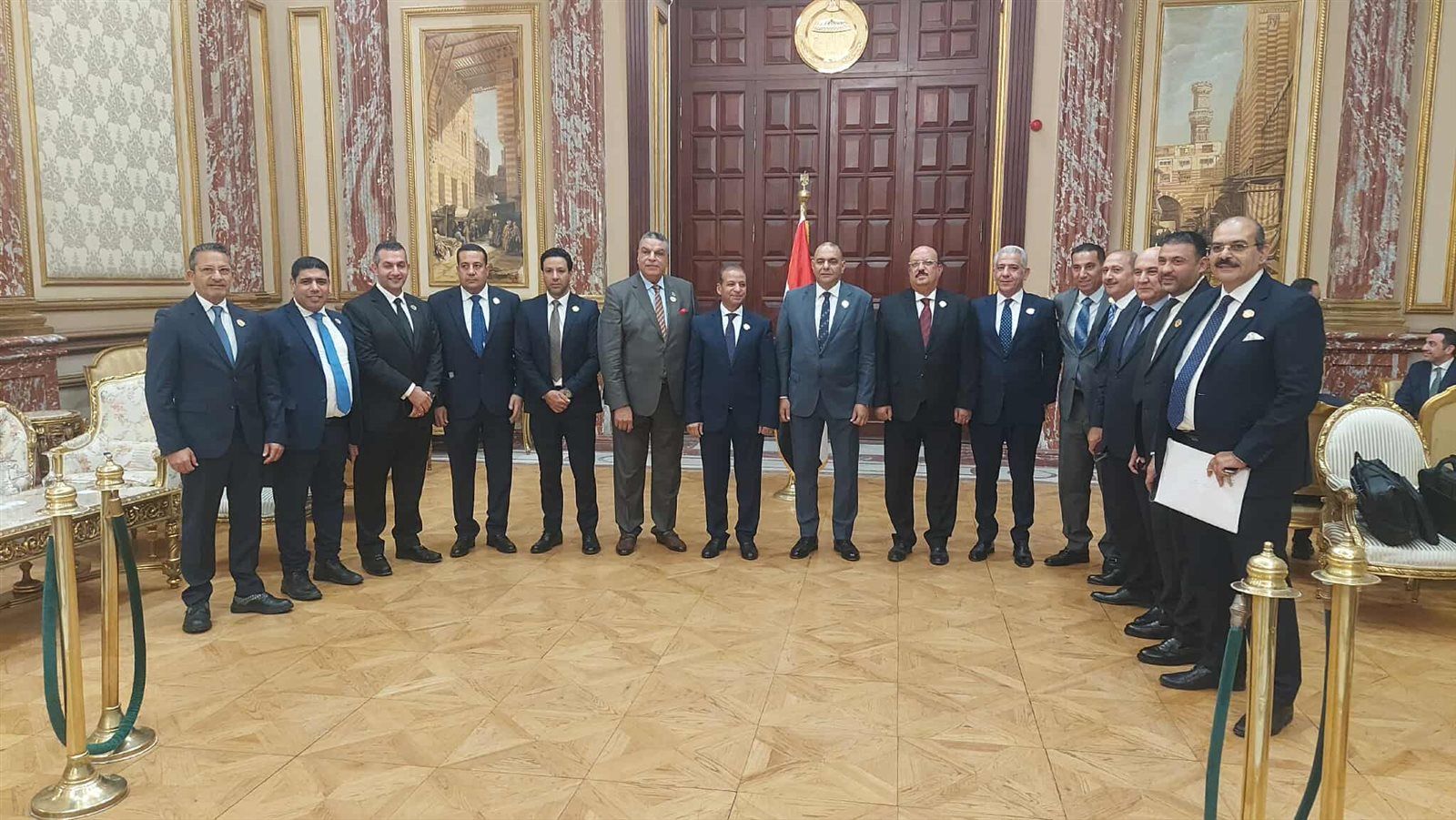 احتفاء خاص بالنائب أحمد دياب أثناء استلامه كارنيه عضوية مجلس الشيوخ 2025 ..صور - الخليج الان