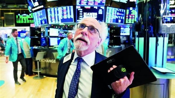 أسهم أمريكا تغلق على انخفاض بعد تصريحات رئيس المركزي الأمريكي