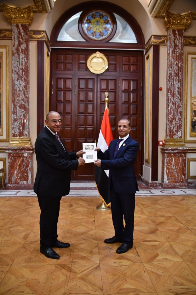 النائب عادل ناصر عقب استخراج كارنيه العضوية: خدمة المواطن ودعم خطط التنمية على رأس أولوياتي في مجلس الشيوخ - الخليج الان