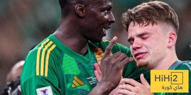 ميندي ضد الشناوي.. من أفضل حارس في مباراة الأهلي وبيراميدز؟