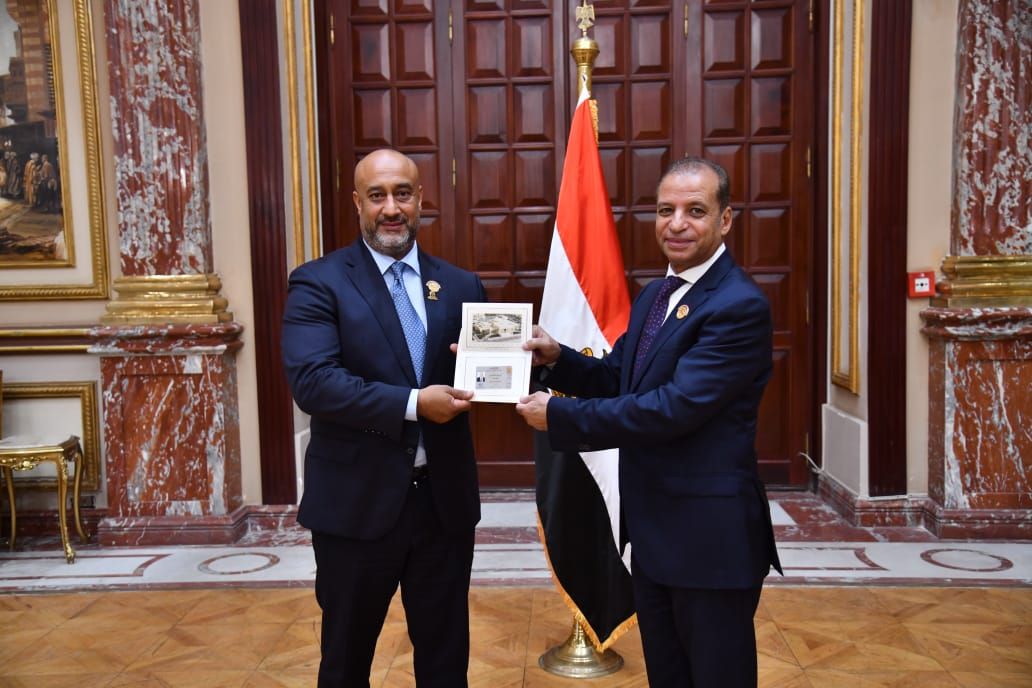 النائب حسام سعيد يتسلم كارنيه عضوية مجلس الشيوخ ويؤكد: خدمة الوطن أمانة - الخليج الان